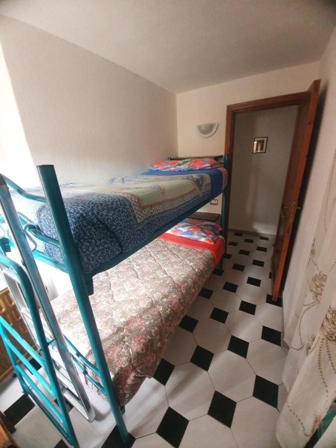 Appartamento Stangoni Badesi Εξωτερικό φωτογραφία